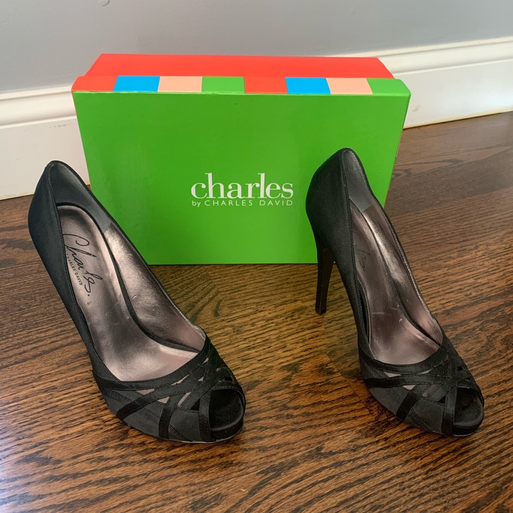 CHARLES DAVID BLACK SATIN PEEP TOE SHOE HEEL